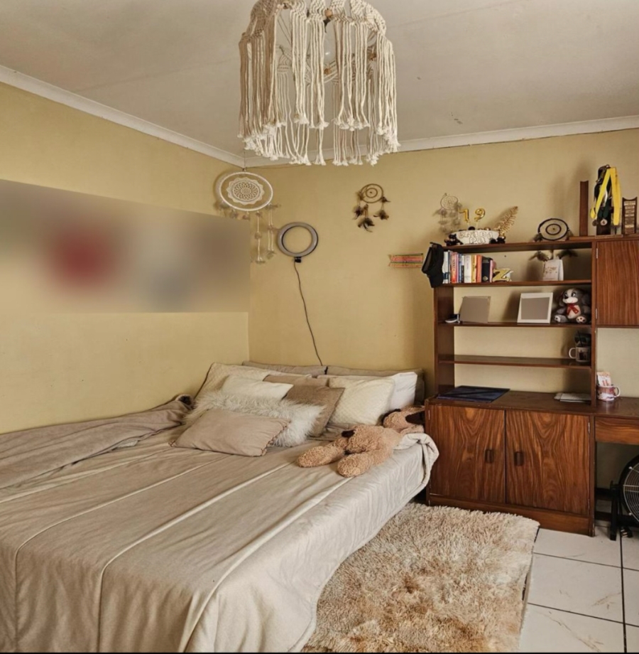 6 Bedroom Property for Sale in Brits North West